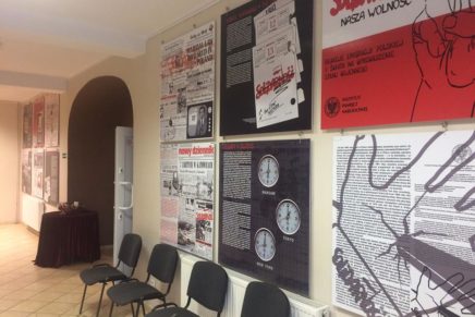 Wystawa „Reakcja świata na wprowadzenie stanu wojennego w Polsce”